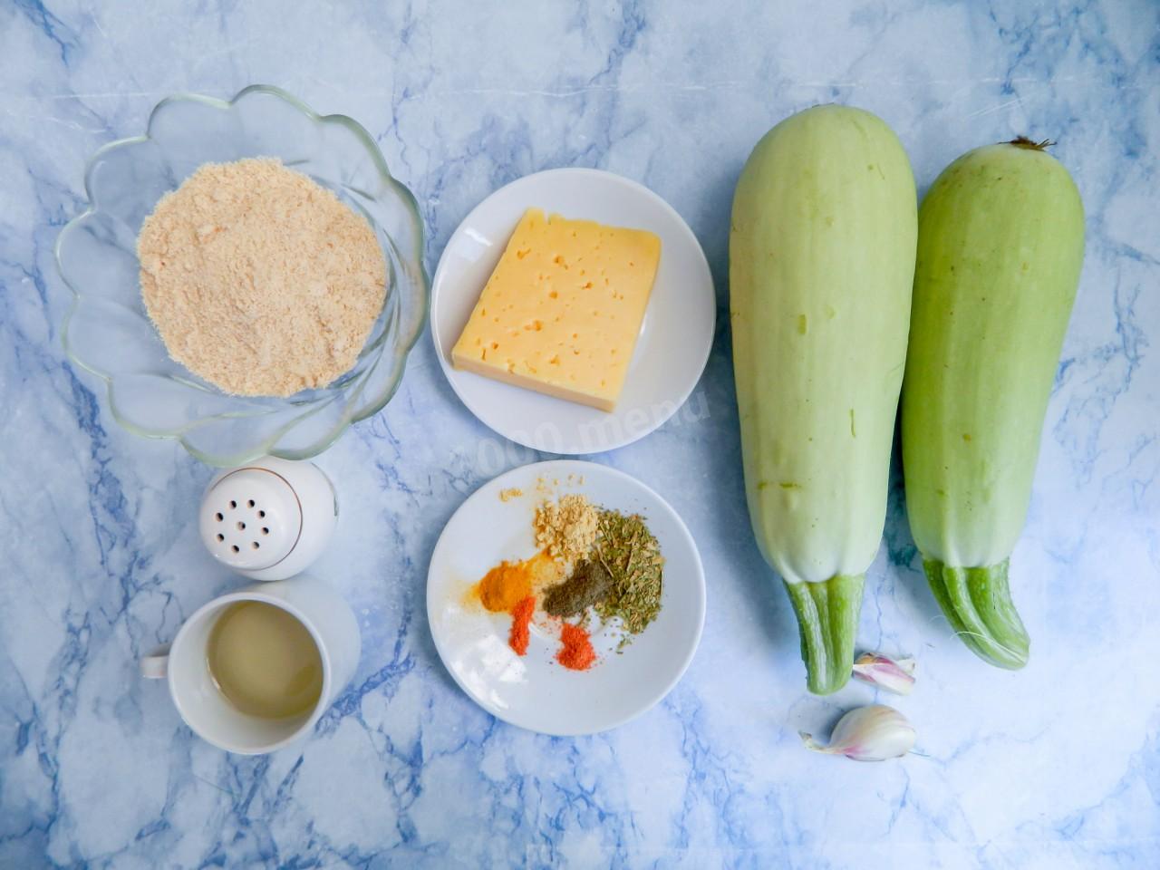 Шаг 1 приготовления Кабачки дольками в духовке