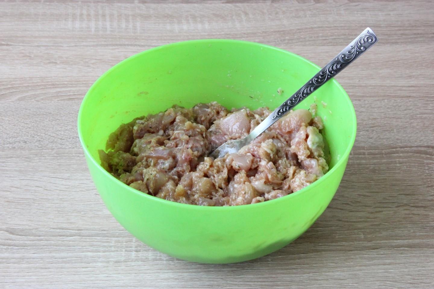 Шаг 4 приготовления Ветчина куриная