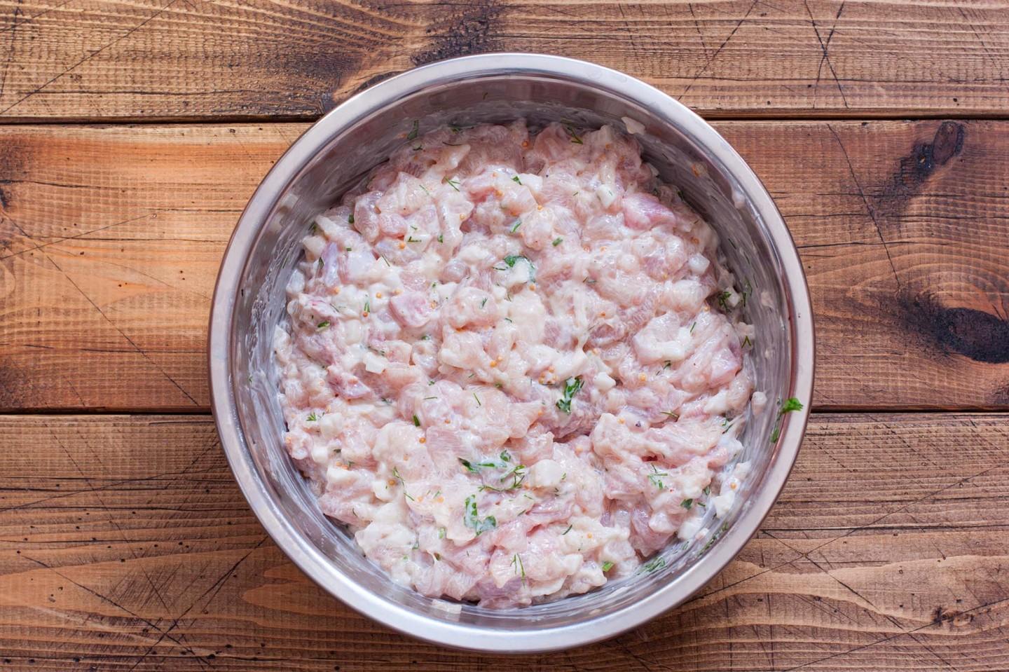 Шаг 6 приготовления Куриные купаты в духовке
