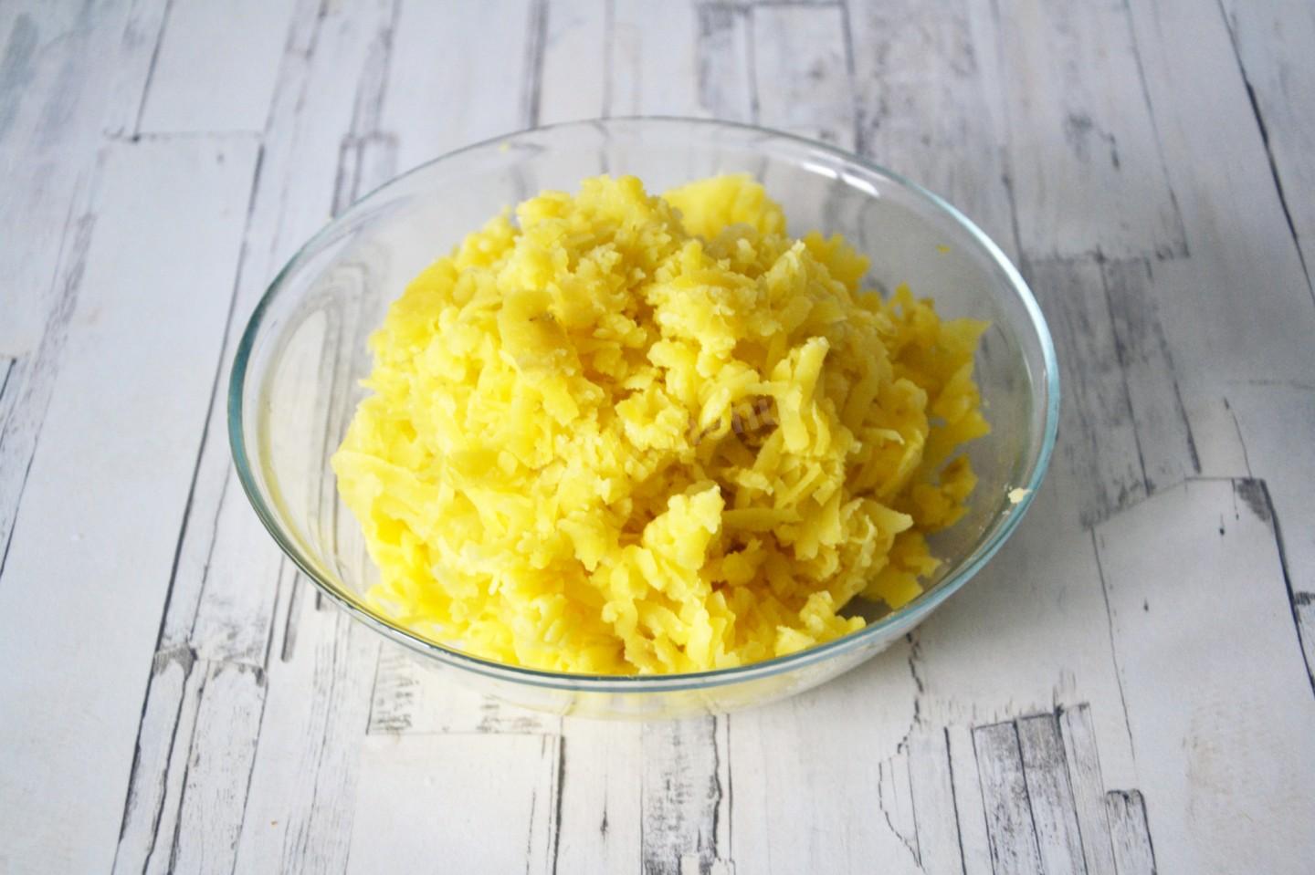 Шаг 3 приготовления Картофельные палочки с сыром
