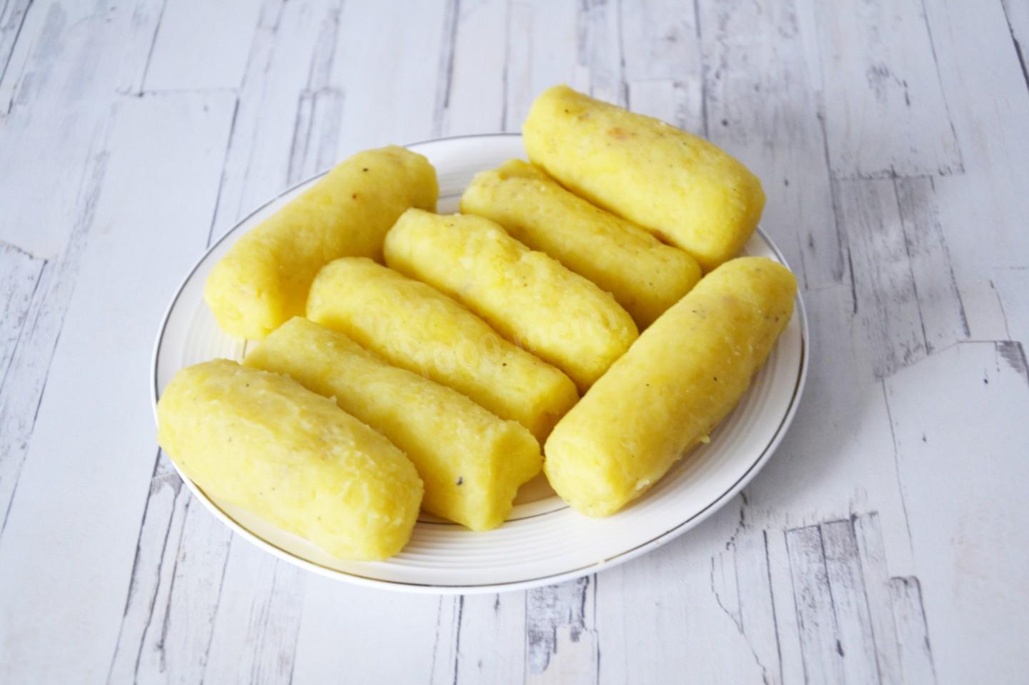 Шаг 8 приготовления Картофельные палочки с сыром