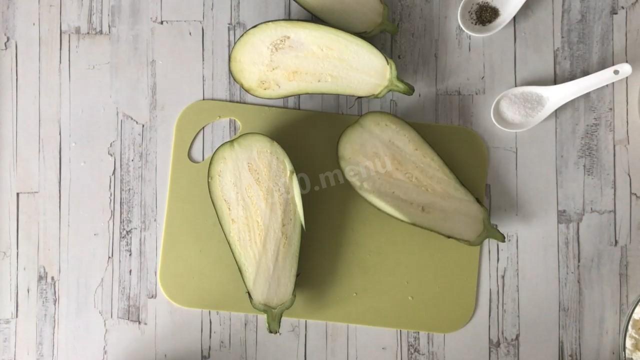 Шаг 2 приготовления ПП Баклажаны с творогом и сыром в духовке