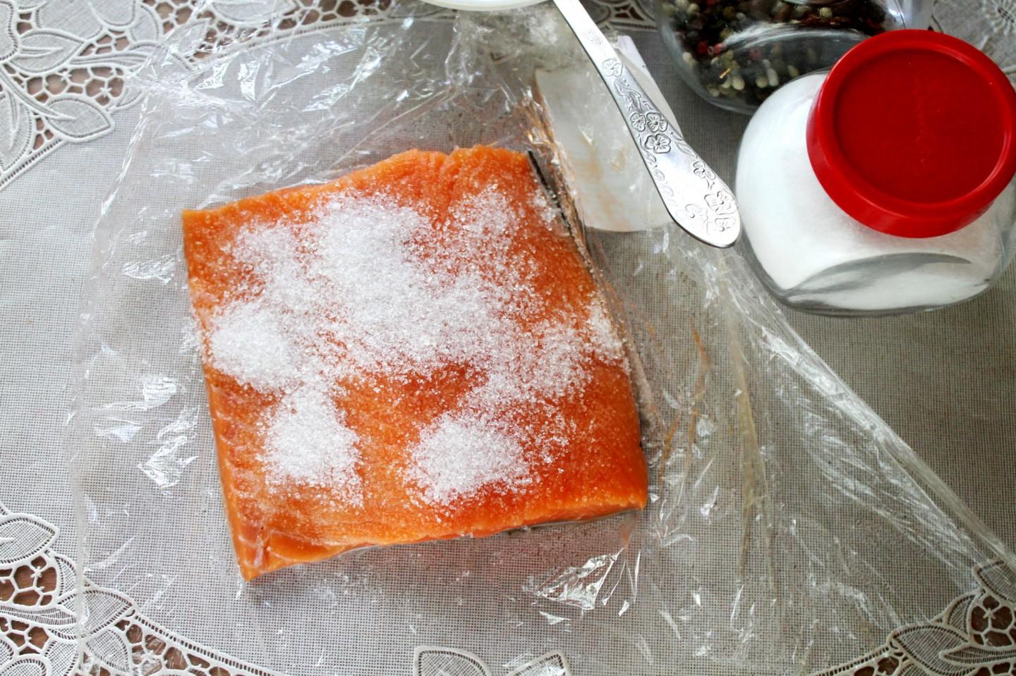 Шаг 3 приготовления Гравлакс из лосося