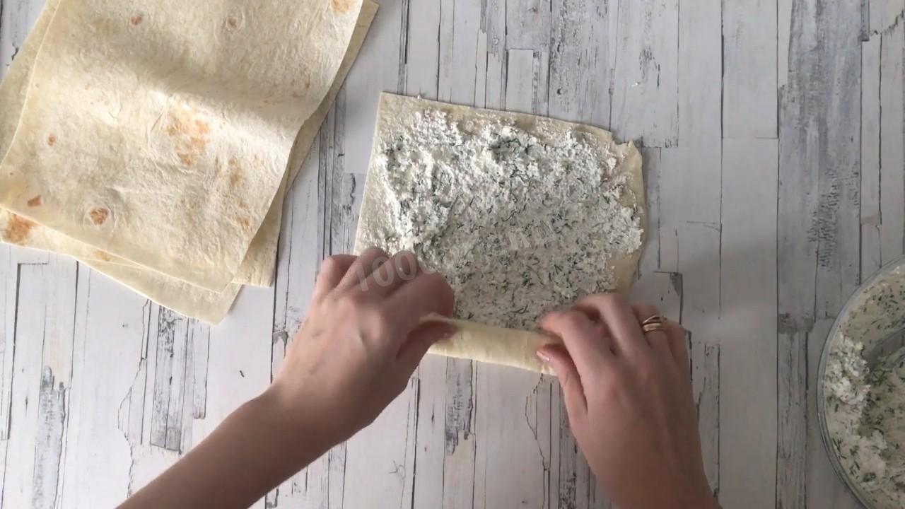 Шаг 7 приготовления Лаваш с творогом и зеленью быстро и вкусно
