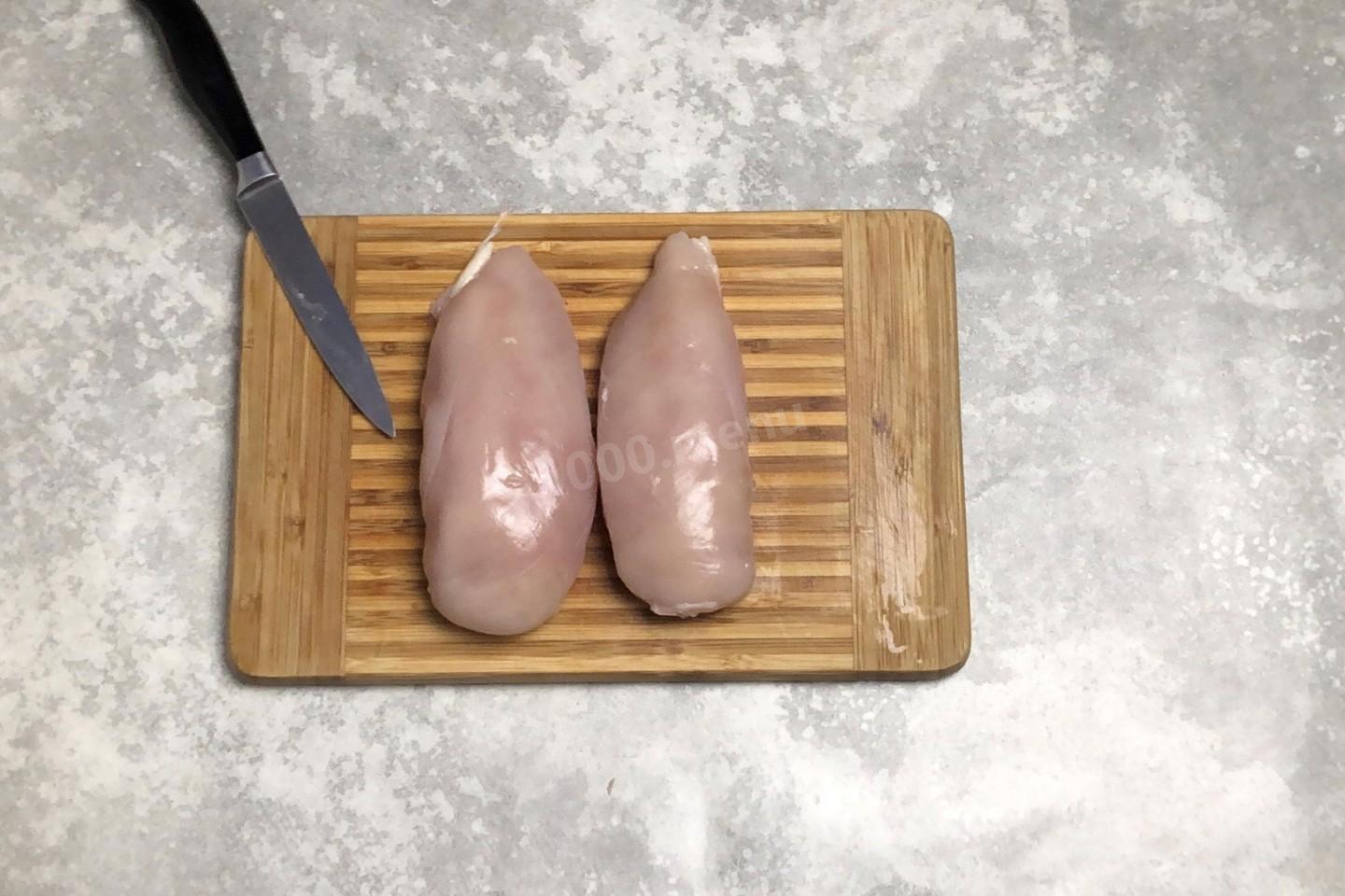 Шаг 2 приготовления Куриная грудка в рукаве в духовке запеченная