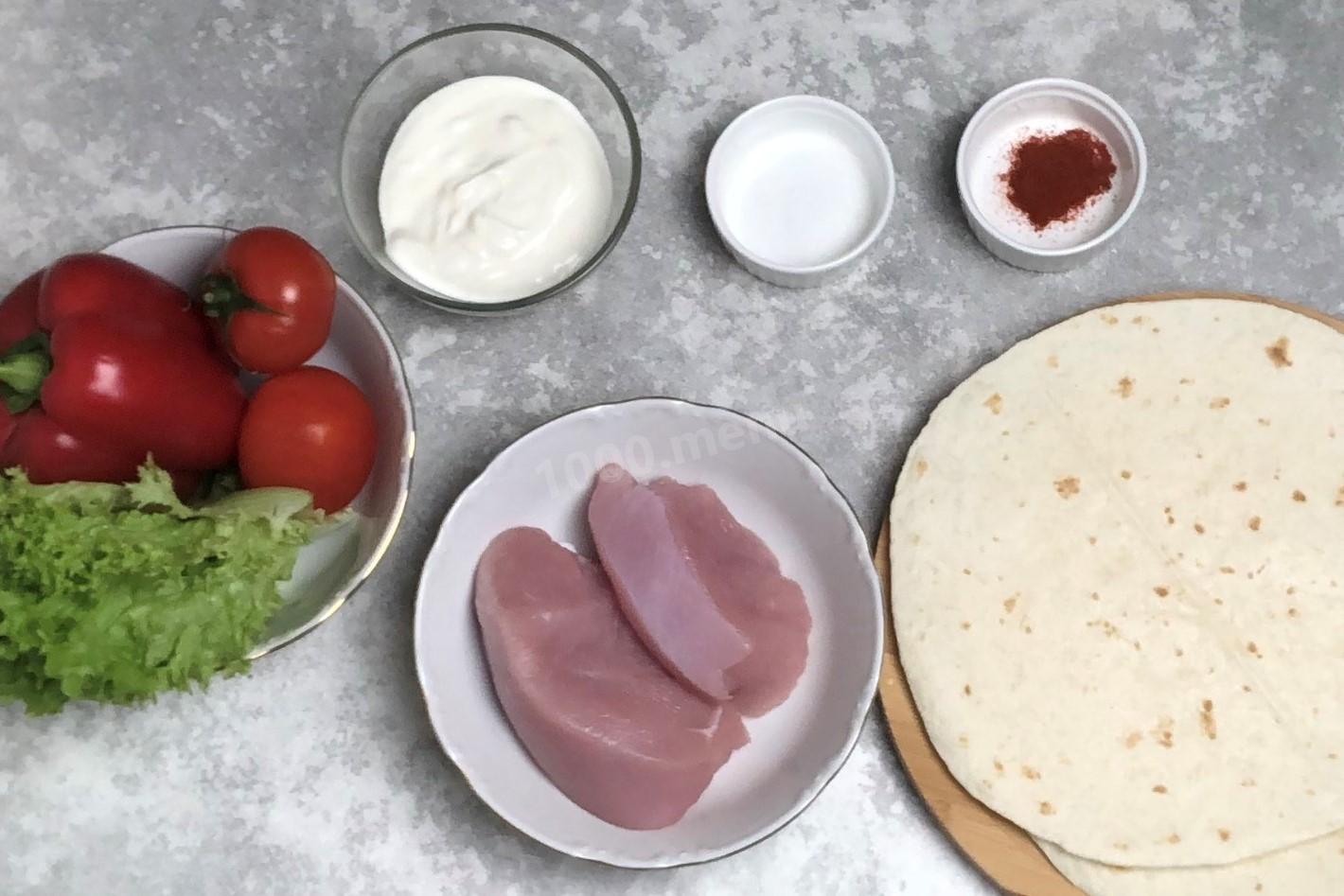 Шаг 1 приготовления Тортилья с курицей и овощами в домашних условиях