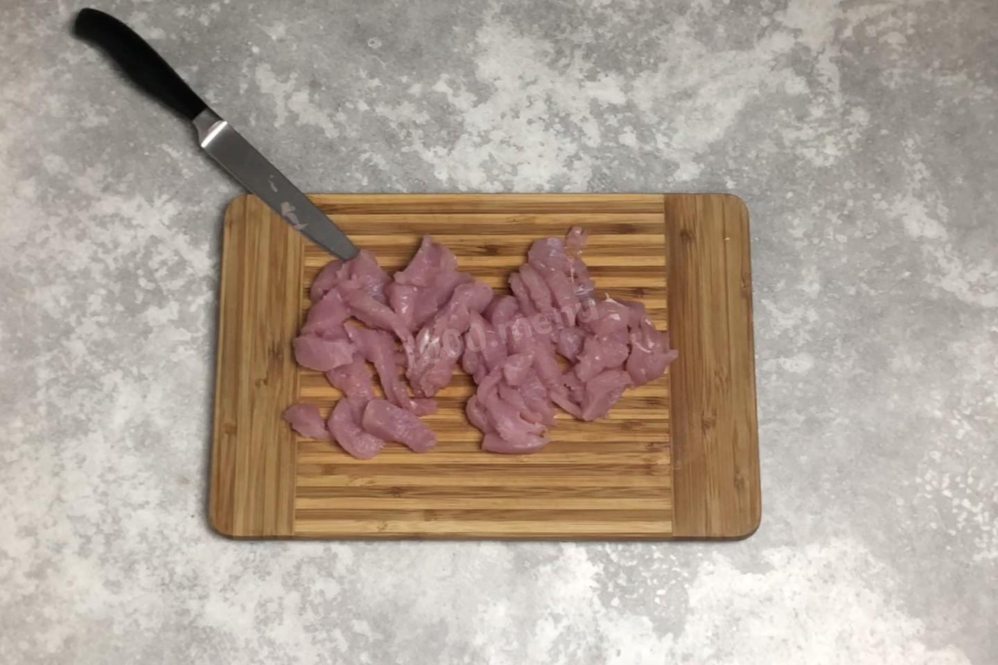 Шаг 4 приготовления Тортилья с курицей и овощами в домашних условиях
