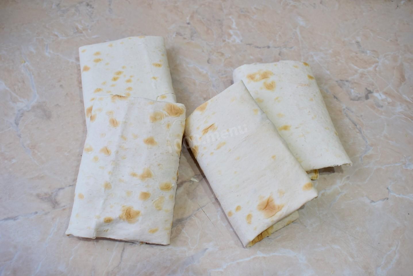 Шаг 5 приготовления Мясо в лаваше