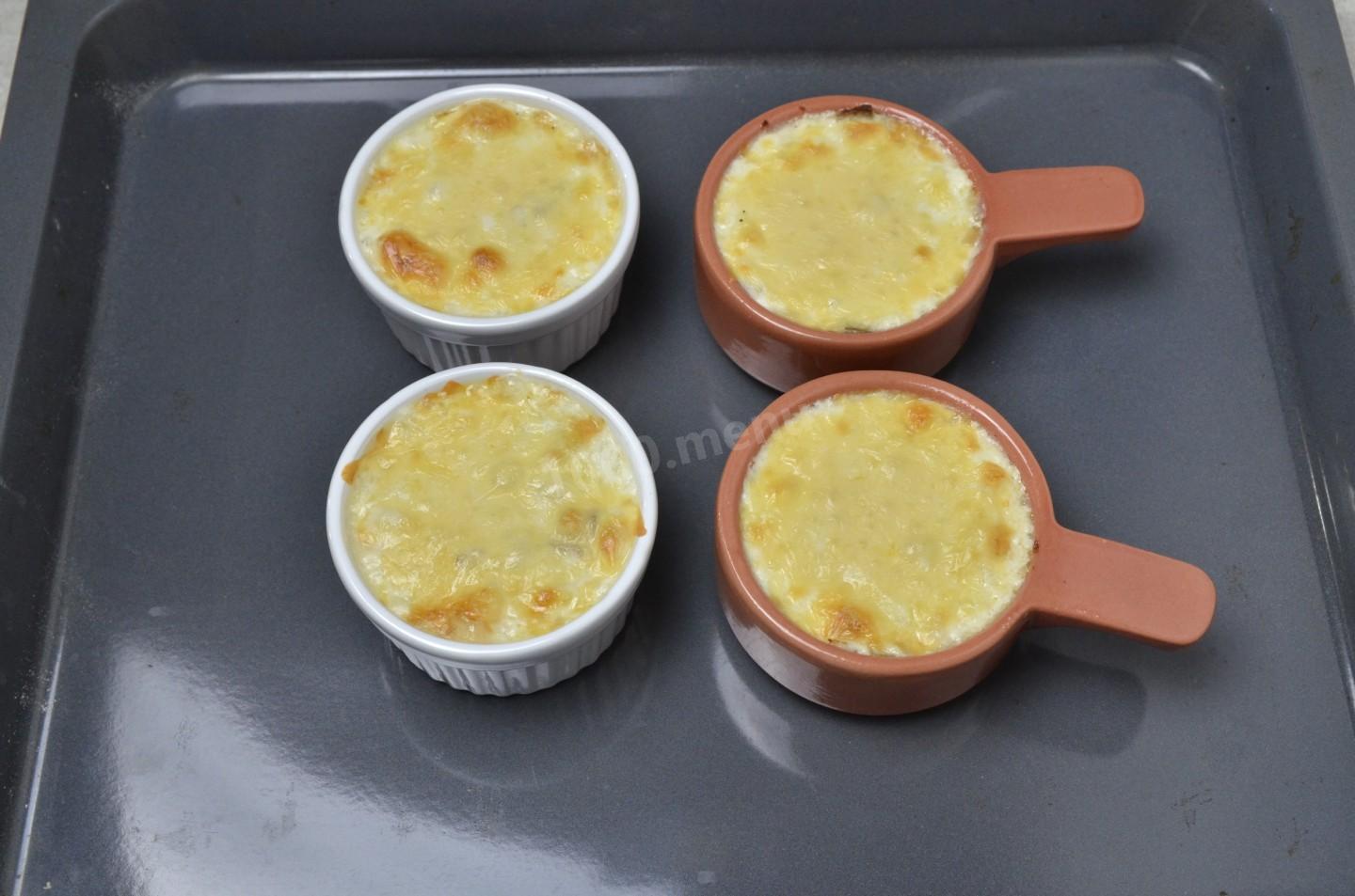 Шаг 13 приготовления Классический жульен с курицей и грибами
