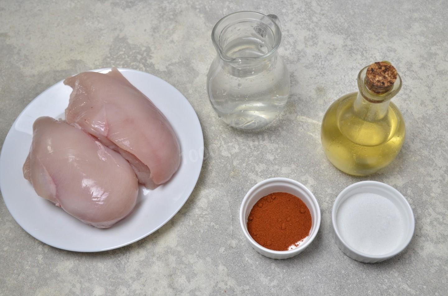 Шаг 1 приготовления Пасторма из куриной грудки