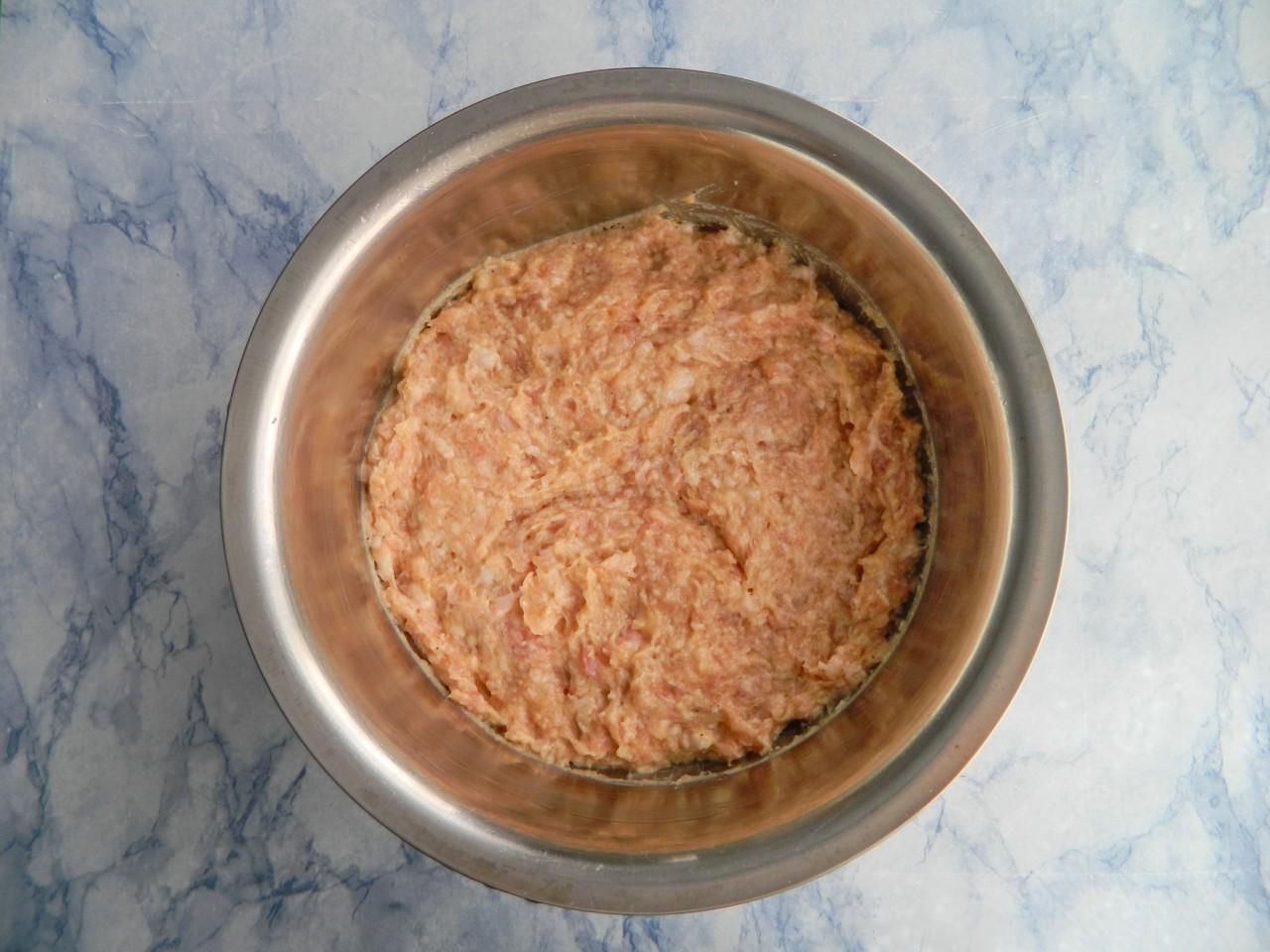 Шаг 4 приготовления Закусочный торт из куриного, мясного фарша