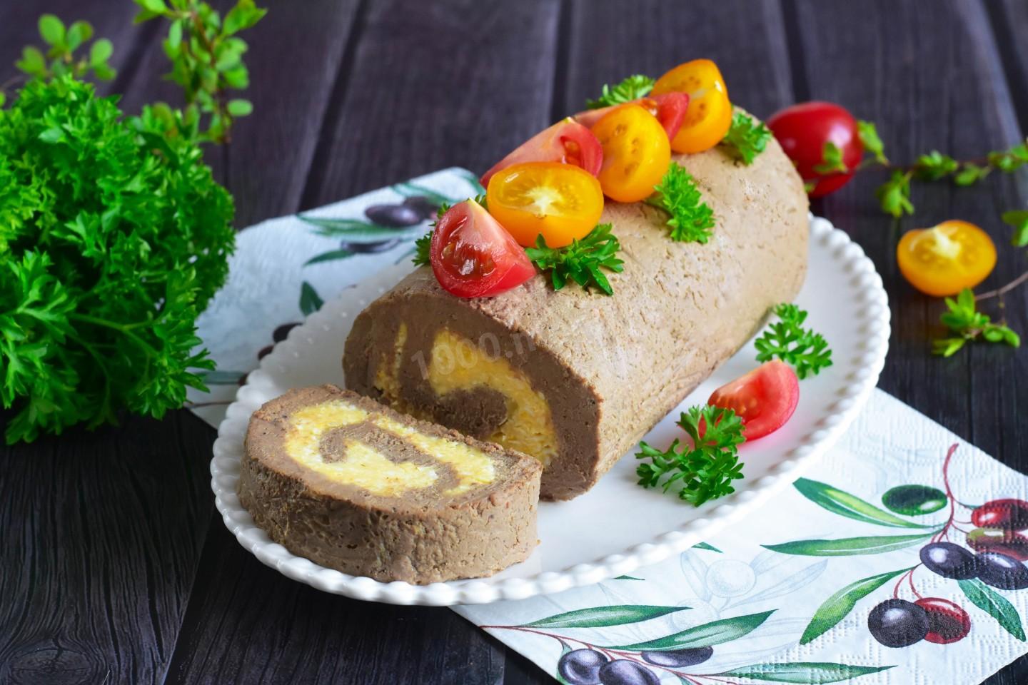 Обложка рецепта Печеночный рулет из куриной печени