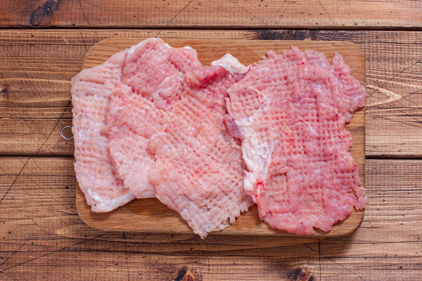 Шаг 2 приготовления Мясные пальчики из свинины на сковороде