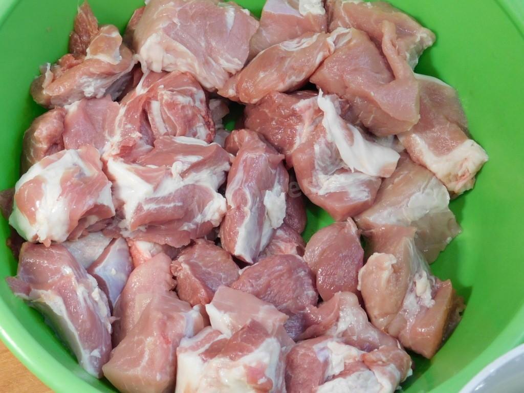 Шаг 1 приготовления Шашлык в красном вине на мангале