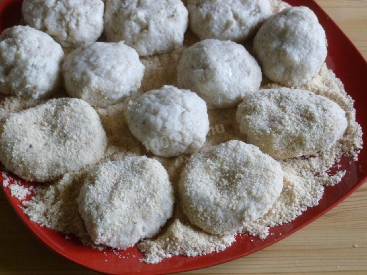 Шаг 10 приготовления Рыбные котлеты с манкой