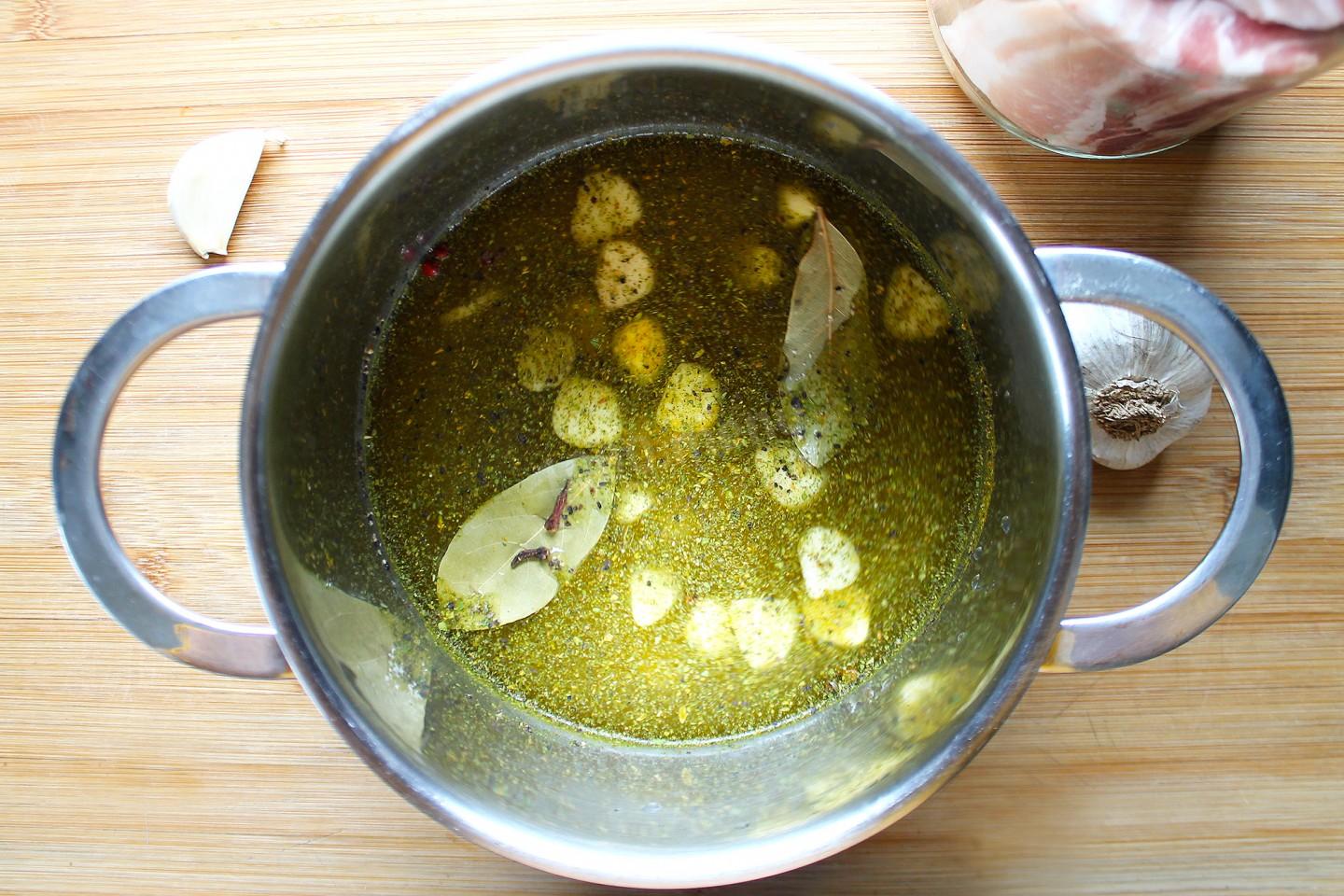 Шаг 5 приготовления Маринованное сало в рассоле
