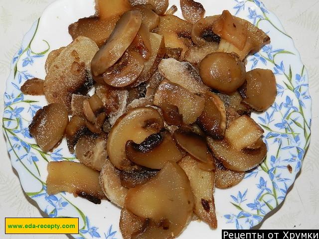 Шаг 5 приготовления куриные сердечки с грибами в сметане