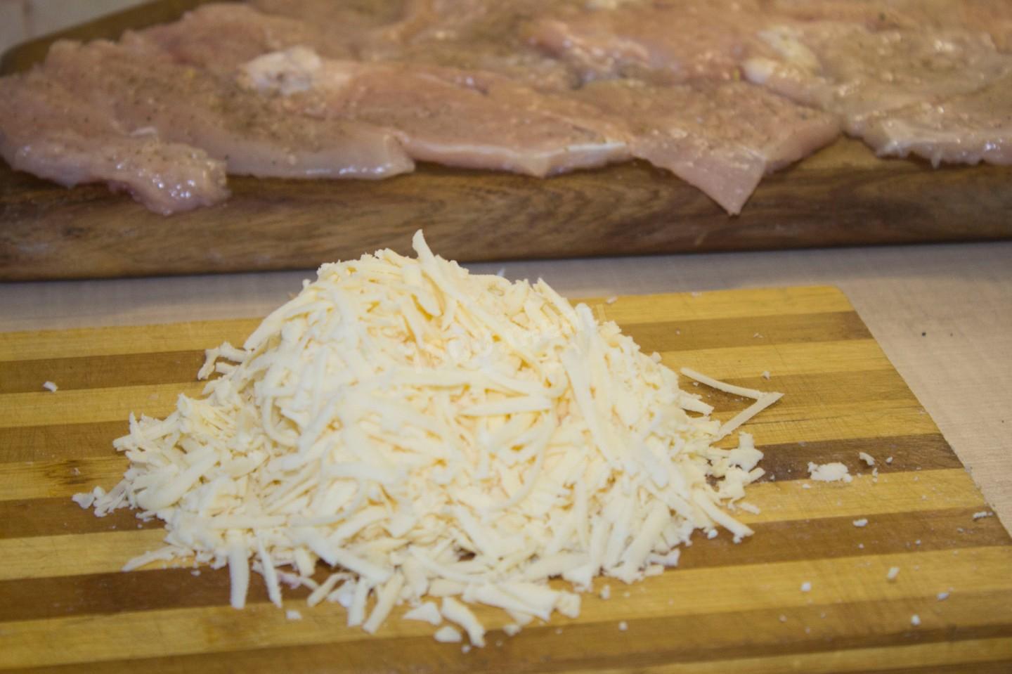 Шаг 9 приготовления Пальчики из куриного филе с начинкой