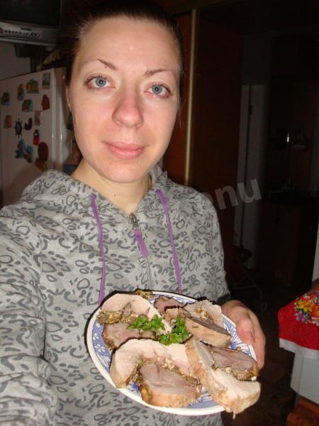 Шаг 7 приготовления Мясной рулет с грибами в духовке