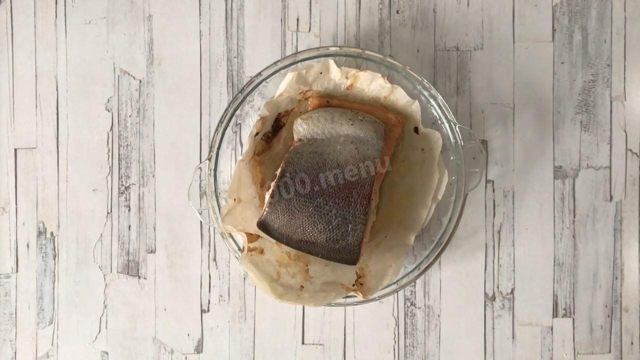 Шаг 10 приготовления Речная форель в духовке