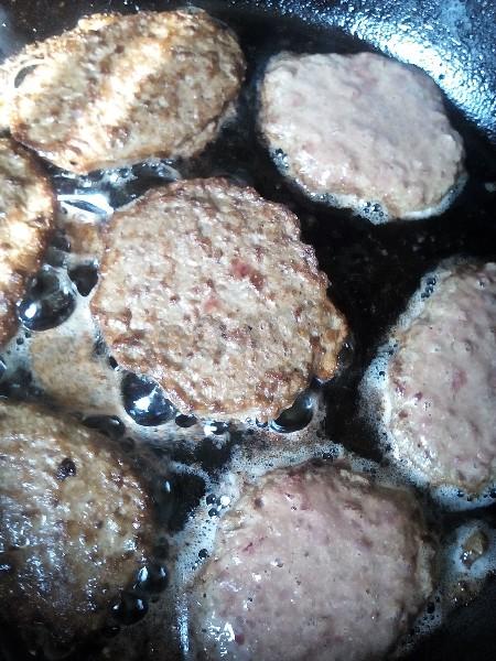 Шаг 2 приготовления Котлеты печеночные из куриной печени с манкой