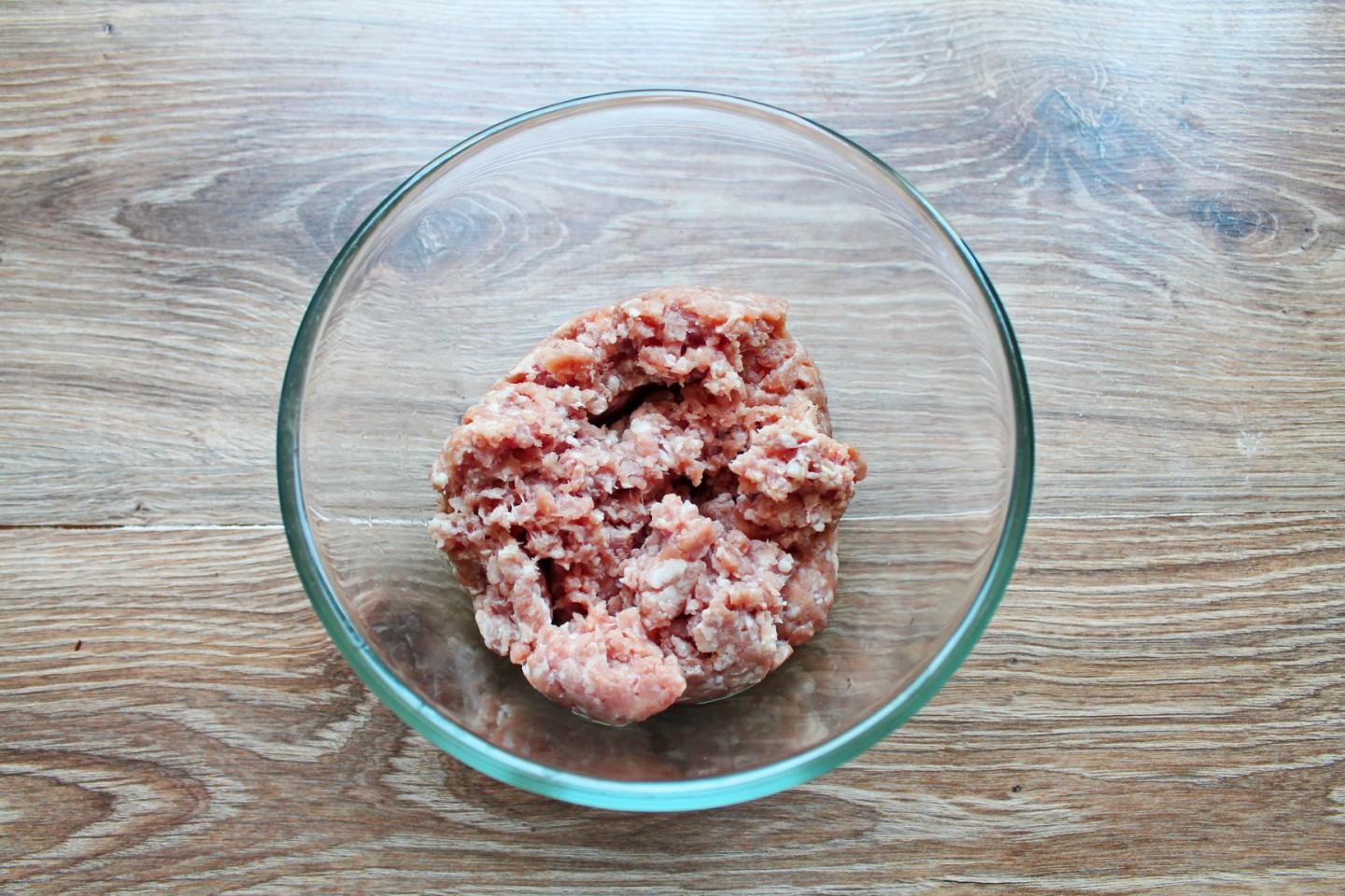 Шаг 7 приготовления Колбаски Кеббе на мясорубке