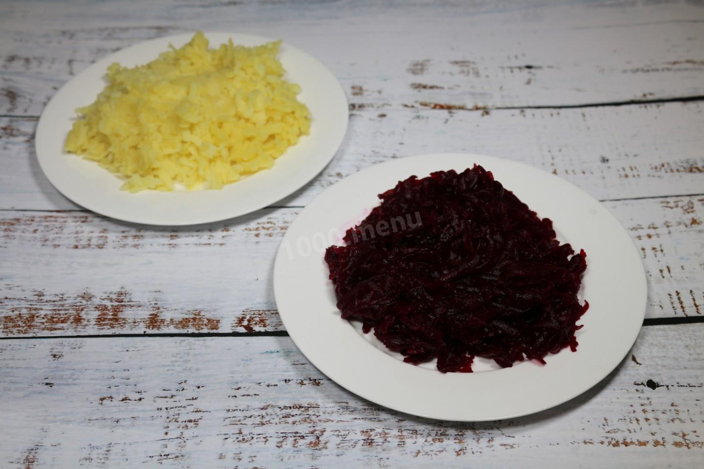 Шаг 4 приготовления Роллы селедка под шубой