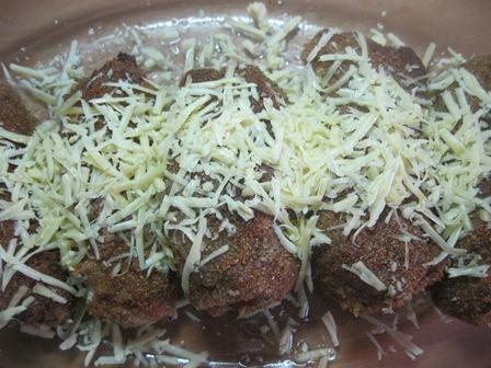 Шаг 15 приготовления Мясные рулетики с грибами