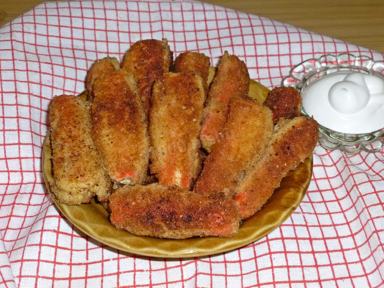 Шаг 10 приготовления Крабовые палочки в кляре с сыром