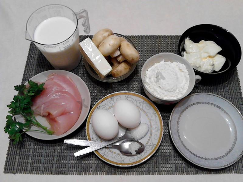 Шаг 1 приготовления Блинный торт с грибами и курицей