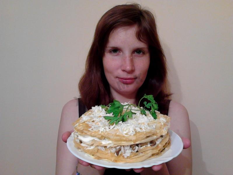 Шаг 17 приготовления Блинный торт с грибами и курицей
