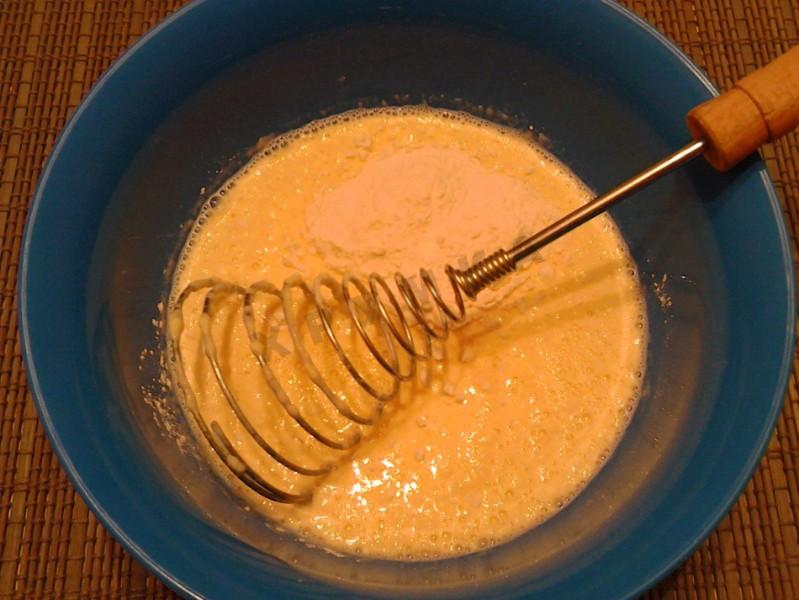 Шаг 5 приготовления Блинный торт с грибами и курицей