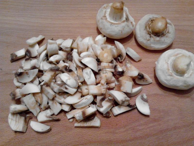 Шаг 9 приготовления Блинный торт с грибами и курицей