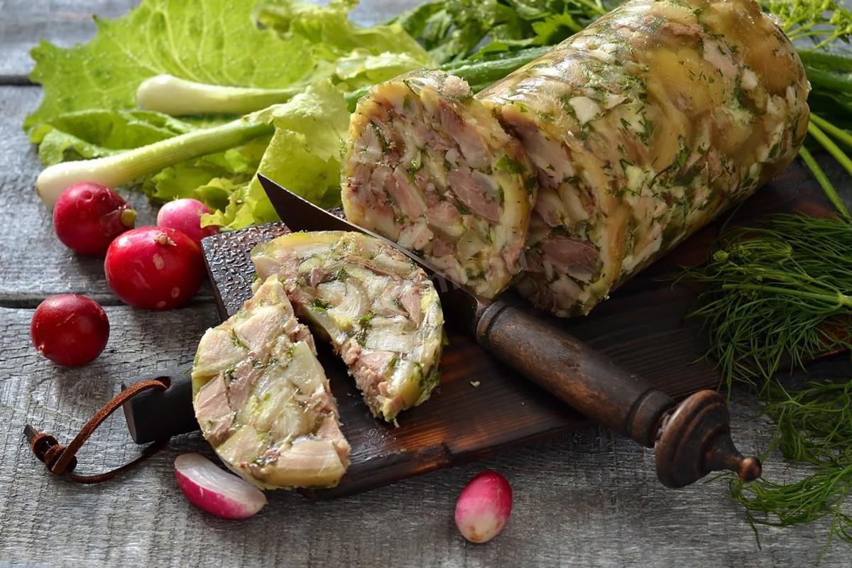Обложка рецепта Заливное в бутылке из свиной рульки