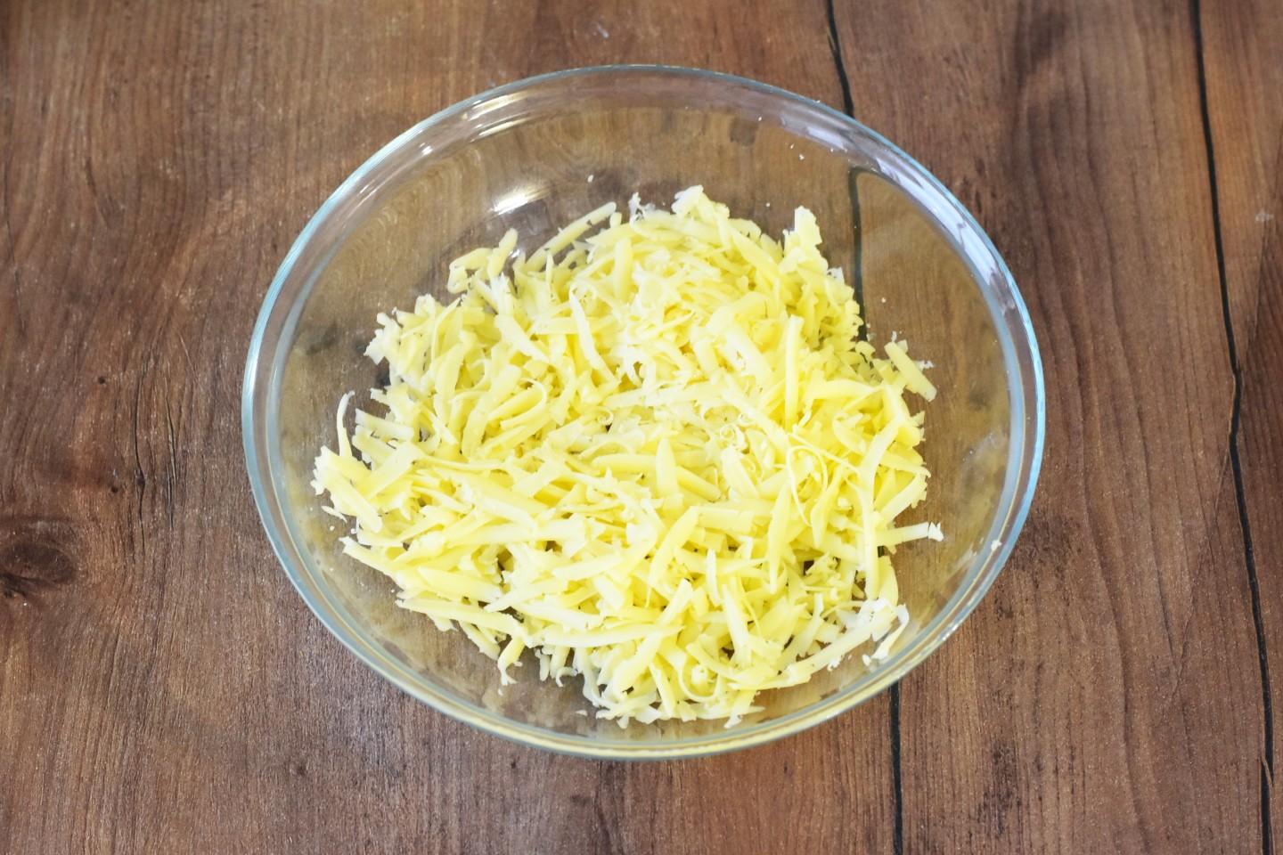 Шаг 10 приготовления Блинные мешочки с жульеном Сокровище дракона