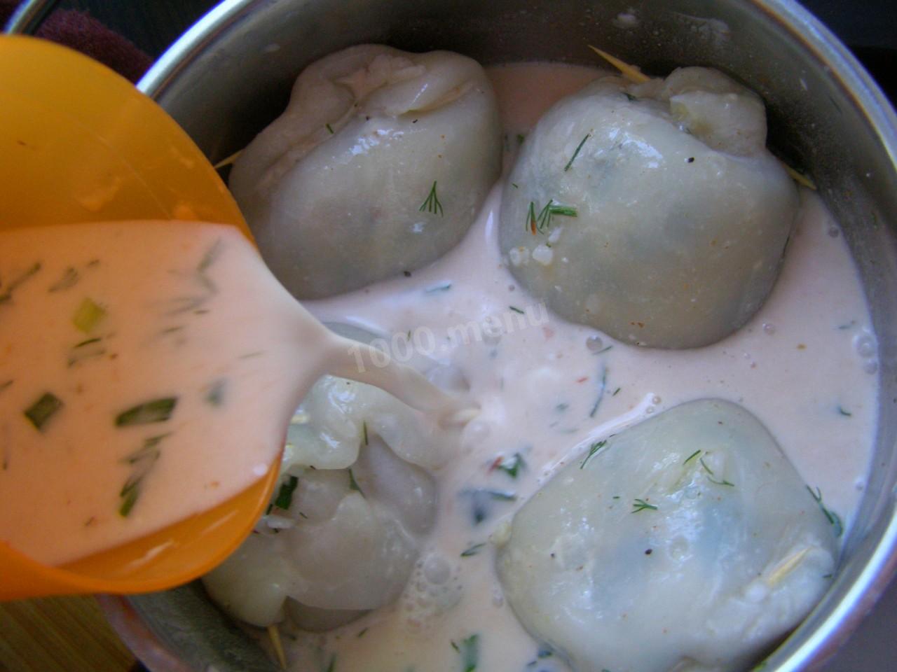Шаг 10 приготовления Фаршированные кальмары с рисом и яйцом