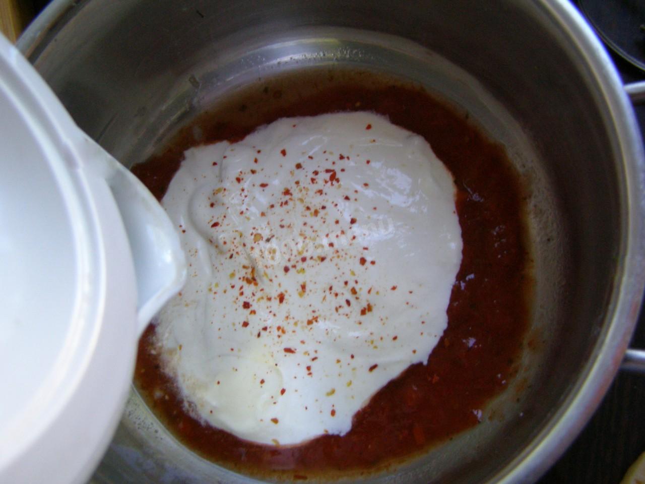 Шаг 9 приготовления Фаршированные кальмары с рисом и яйцом