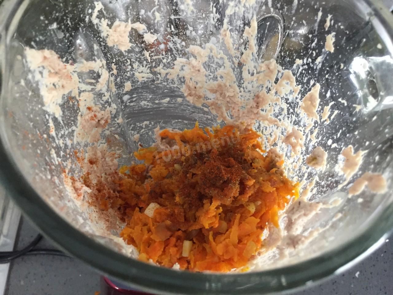Шаг 6 приготовления Паштет из куриных окорочков