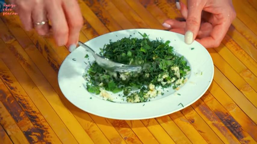 Шаг 10 приготовления Жареные кабачки с чесноком и зеленью