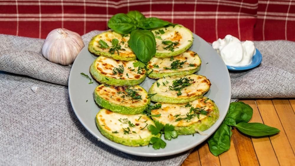 Шаг 14 приготовления Жареные кабачки с чесноком и зеленью