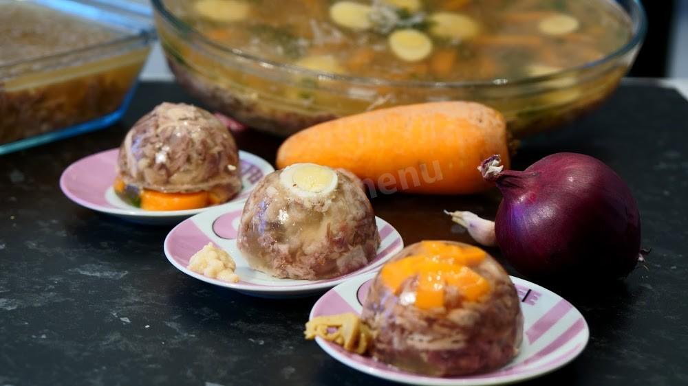 Обложка рецепта Прозрачный холодец из сборного мяса