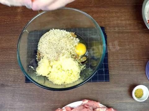 Шаг 12 приготовления Мясные рулеты с сырно-грибной начинкой
