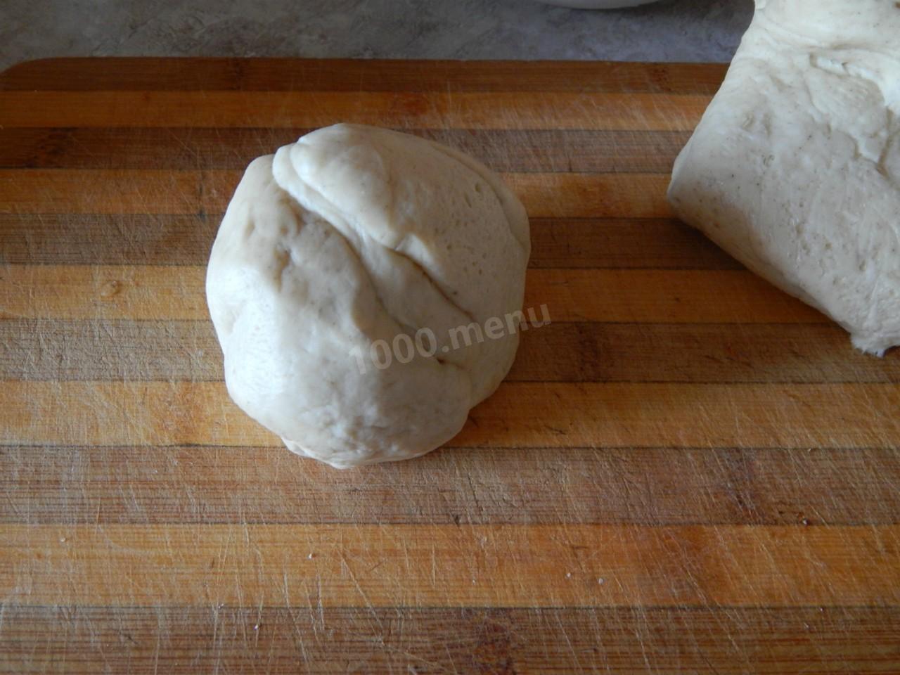 Шаг 3 приготовления Жульен с курицей опятами и сметаной в тарталетках