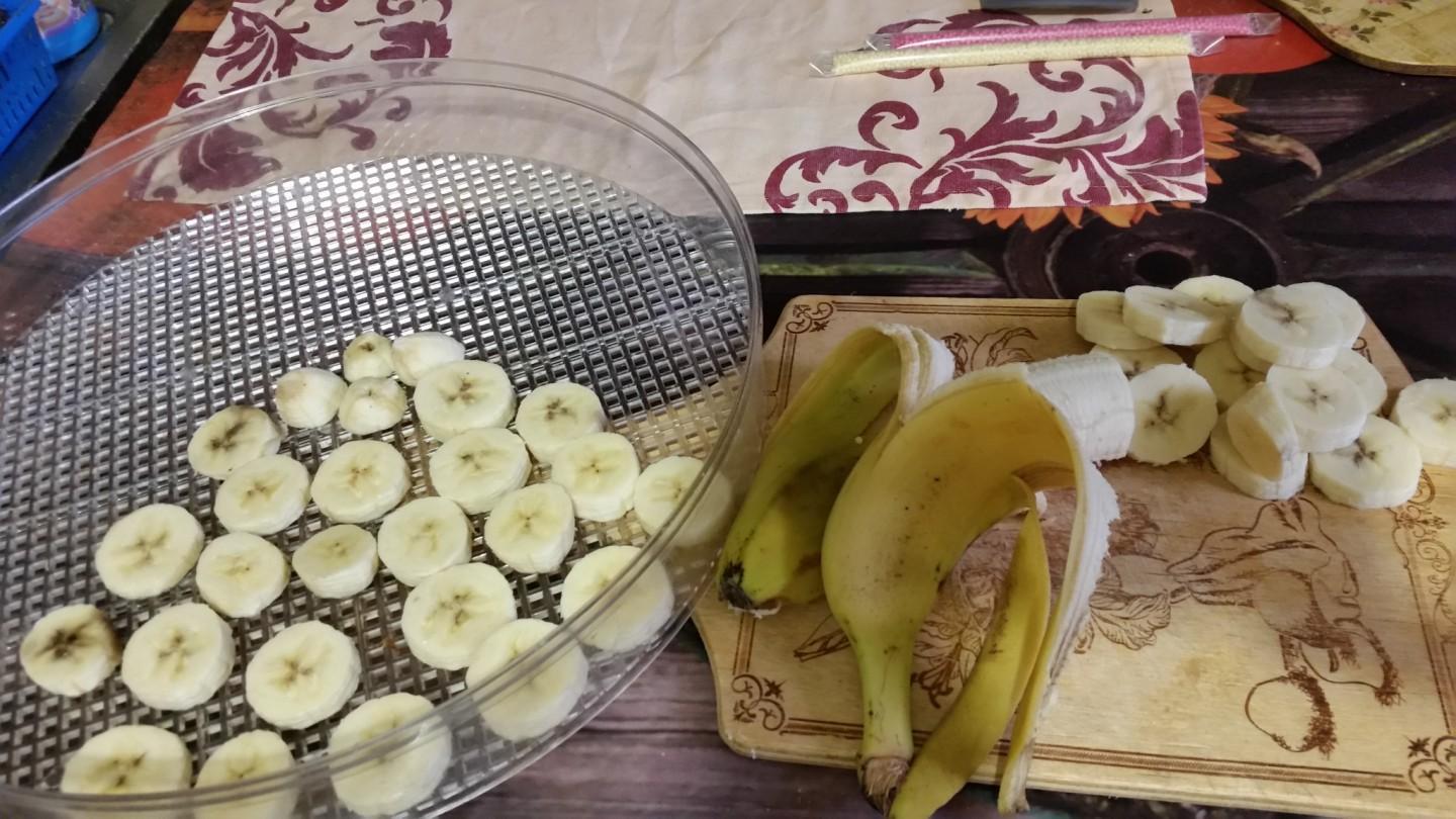 Шаг 2 приготовления Банановые чипсы с медом