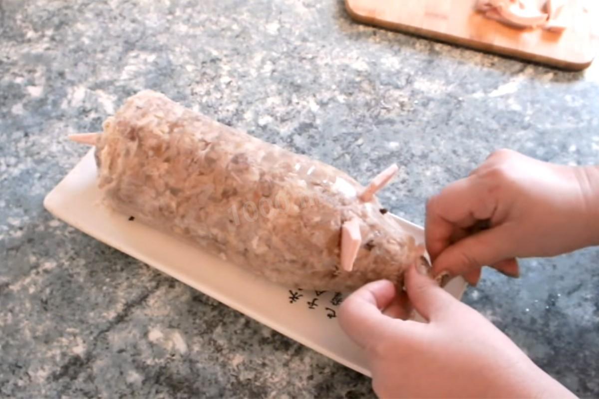Шаг 10 приготовления Холодец из свиной рульки и курицы