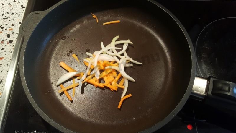 Шаг 2 приготовления Бурито с курицей и стручковой фасолью