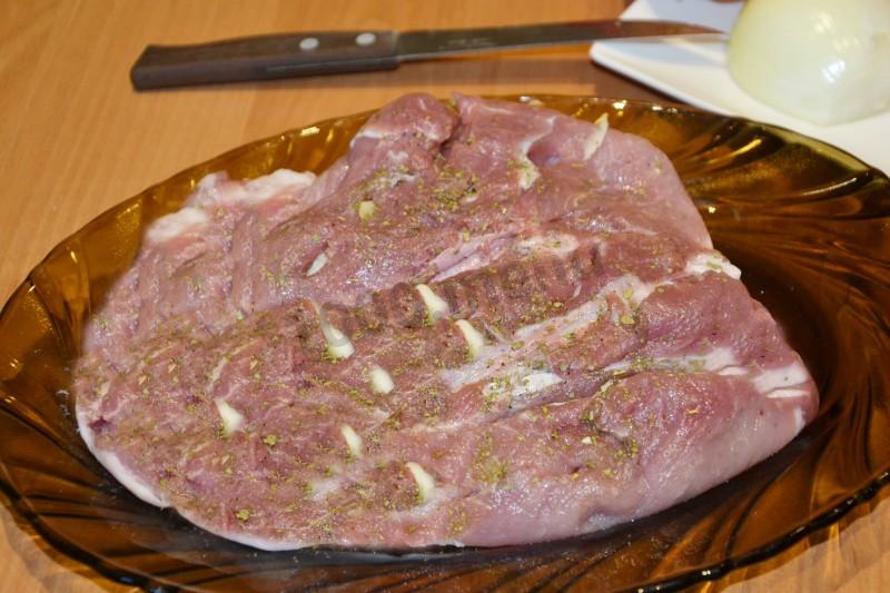 Шаг 3 приготовления Мясо в рукаве в духовке