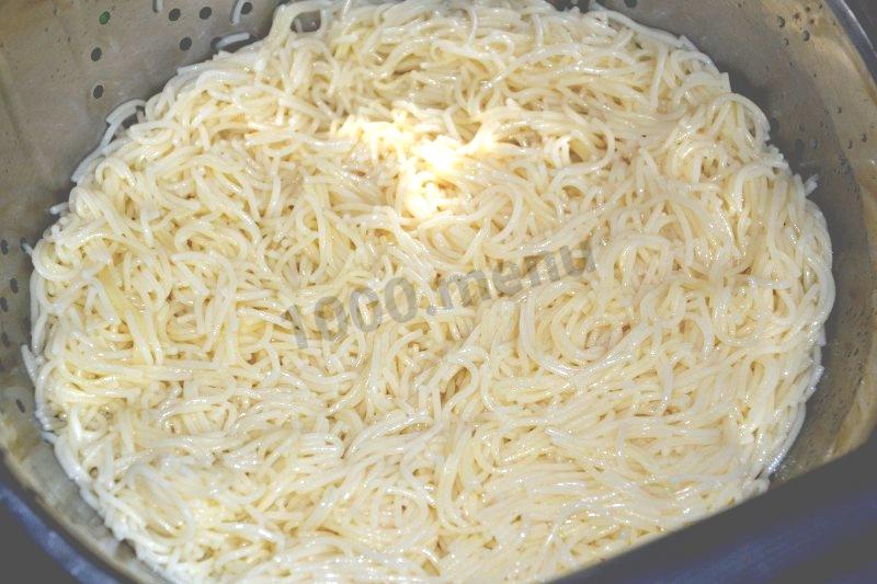 Шаг 2 приготовления Макаронные шарики жареные в такоячнице