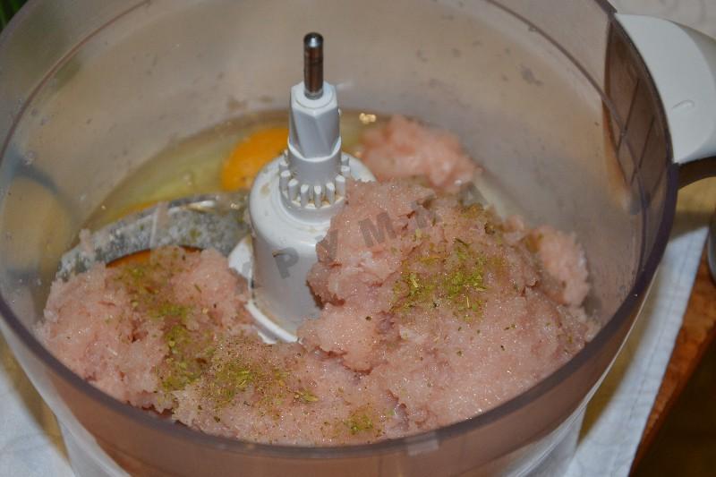 Шаг 3 приготовления Куриное суфле на пару