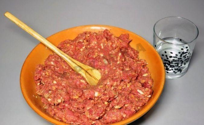 Шаг 4 приготовления Долма из баранины и булгура под мятным соусом